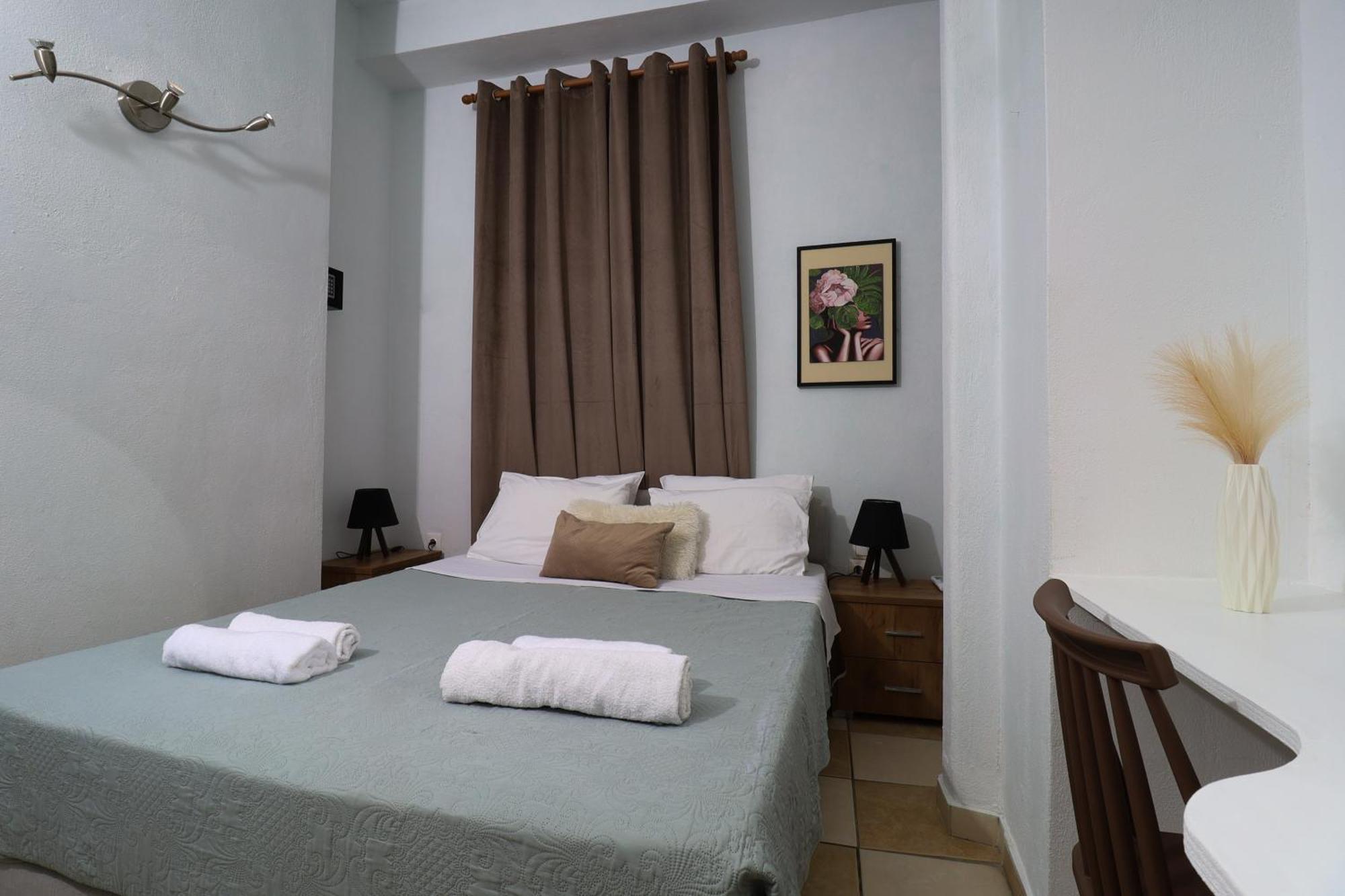 סקופלוס טאון Faros Coastal Apartments מראה חיצוני תמונה